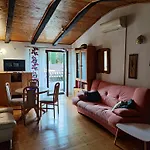 Apartament Romantic For Two With A Pool *