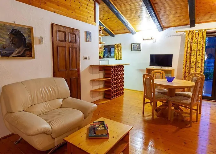 Apartment Romantic For Two With A Pool