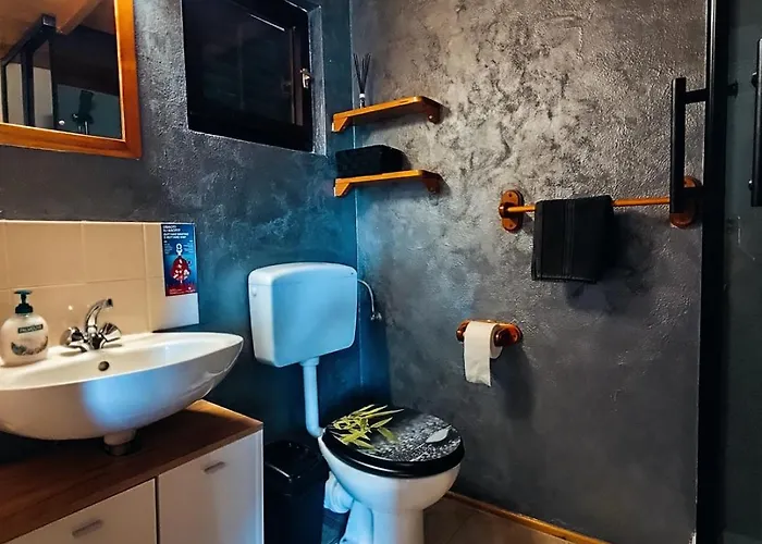 Apartment Romantic For Two With A Pool