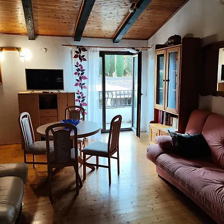 Apartament Romantic For Two With A Pool *